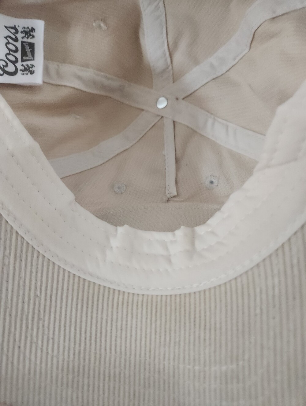 Coors Corduroy Snap Back Baseball Cap in Beige with Red Logo, Like New - Picture 8 of 8